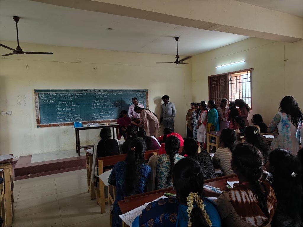VGIMS conducting hands-on phlebotomy training for BSc students at Apollo Arts and Science College